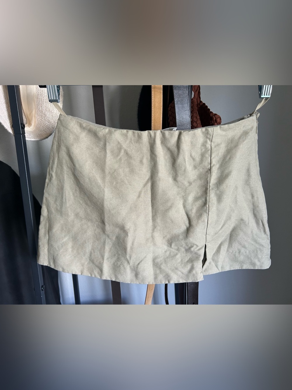 Aritzia Skort